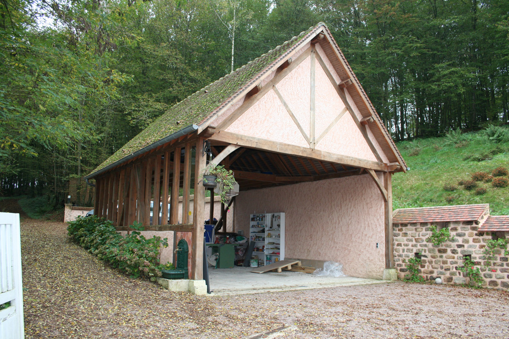 Abri chêne avec colombage et maçonnerie