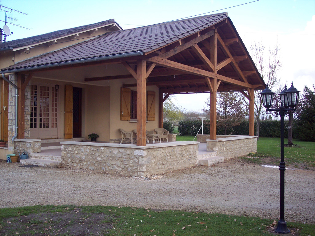 Charreterie de pignon chêne